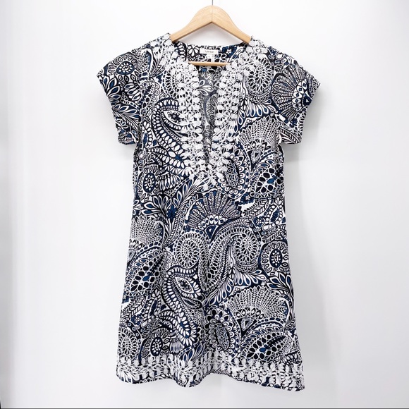 Tyler Boe Dresses & Skirts - Tyler Boe Paisley Shift Dress